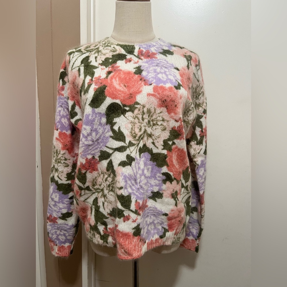 Joie Floral Print Crewneck Sweater sz S Ivory Pink Multi Fuzzy Knit Feminine